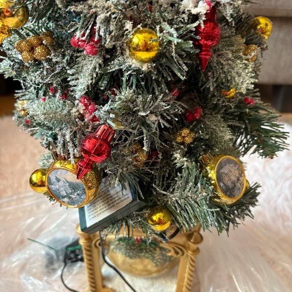 BRADFORD EXCHANGE THOMAS KINKADE SNOW-KISSED HOLIDAY MEMORIES CHRISTMAS TREE - Picture 2 of 7